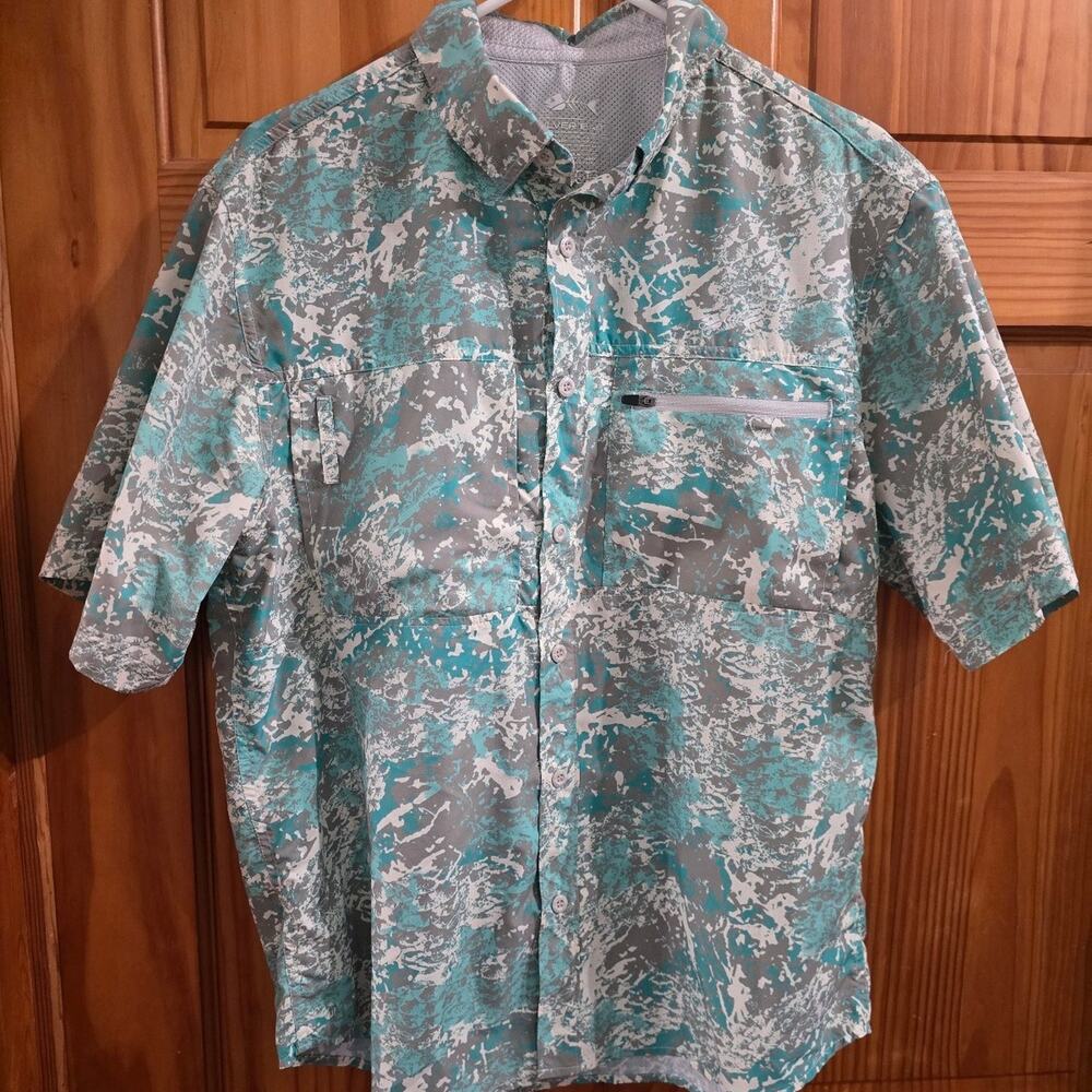 Silver Bait Blue Button Down Size M